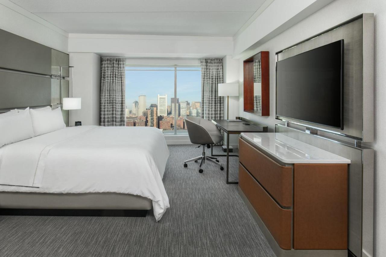 Отель The Westin Boston Seaport District Экстерьер фото
