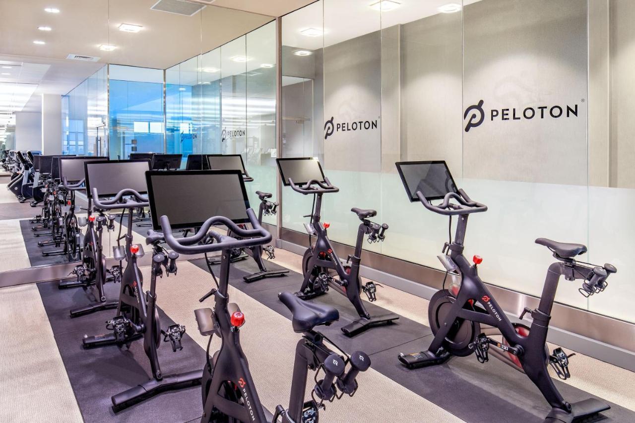 Отель The Westin Boston Seaport District Экстерьер фото