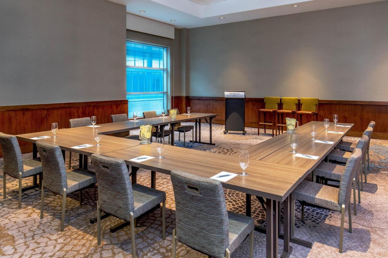 Отель The Westin Boston Seaport District Экстерьер фото