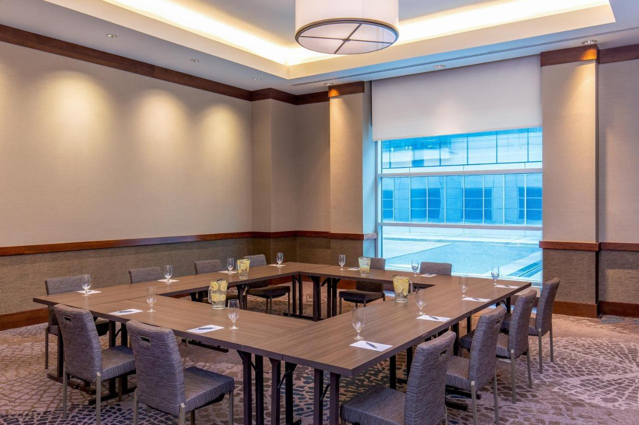 Отель The Westin Boston Seaport District Экстерьер фото