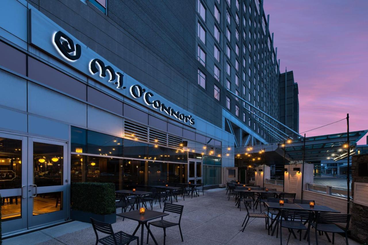 Отель The Westin Boston Seaport District Экстерьер фото