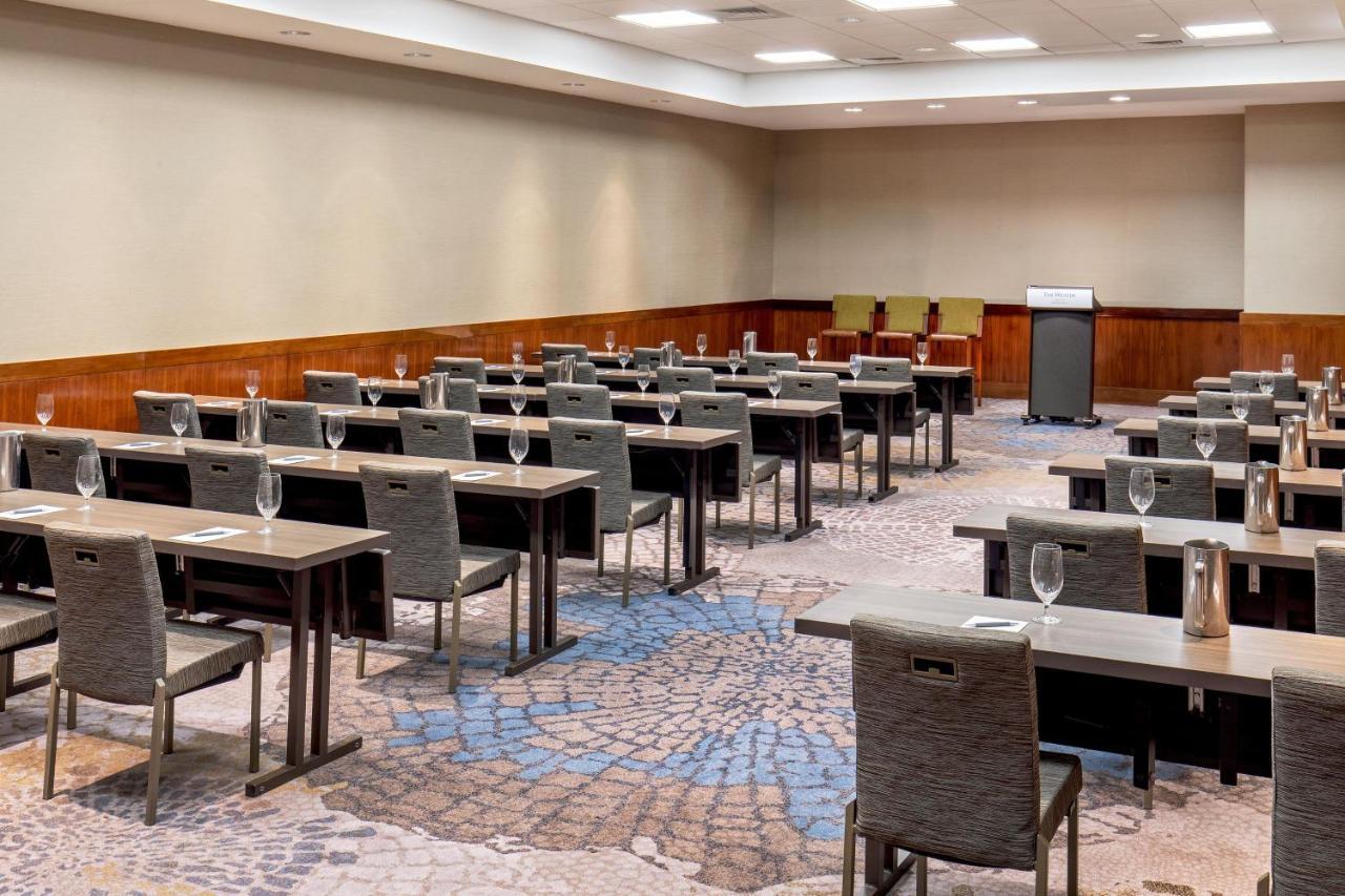 Отель The Westin Boston Seaport District Экстерьер фото